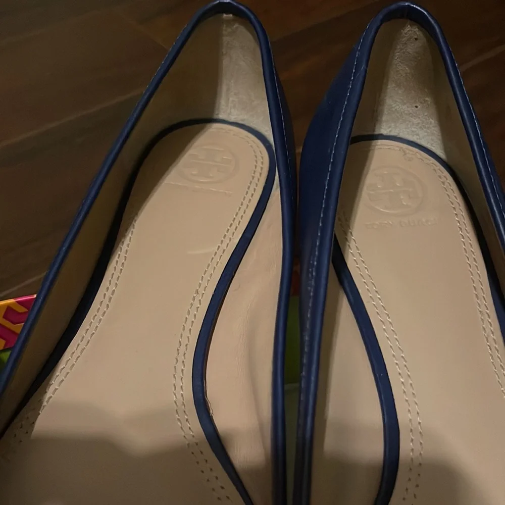 Tory Burch leather flats - Picture 3 of 7